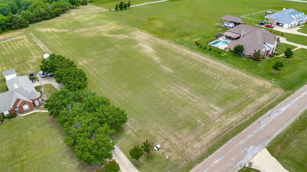104 Green Meadow Court Property Photo
