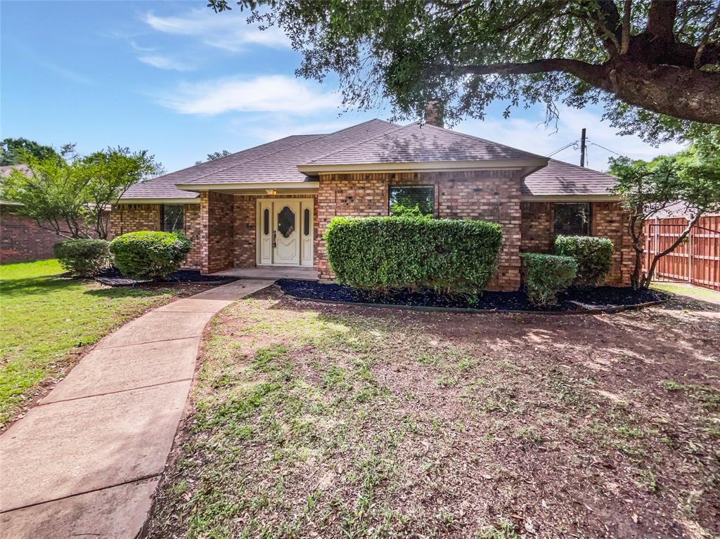 1910 Hillcroft Drive Property Photo 1