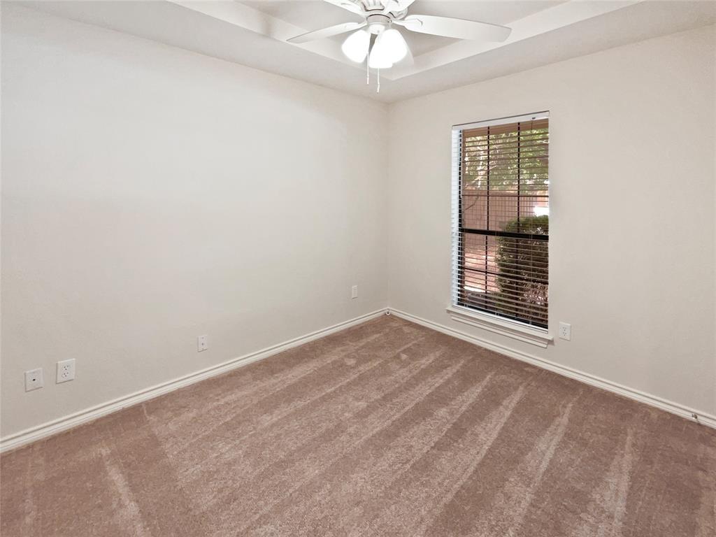 1910 Hillcroft Drive Property Photo 5