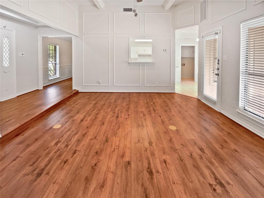 1910 Hillcroft Drive Property Photo 10
