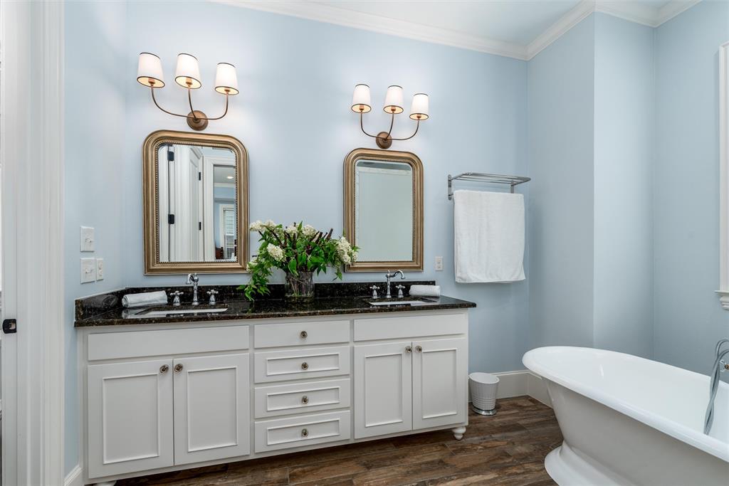 812 Baker Street Property Photo 16