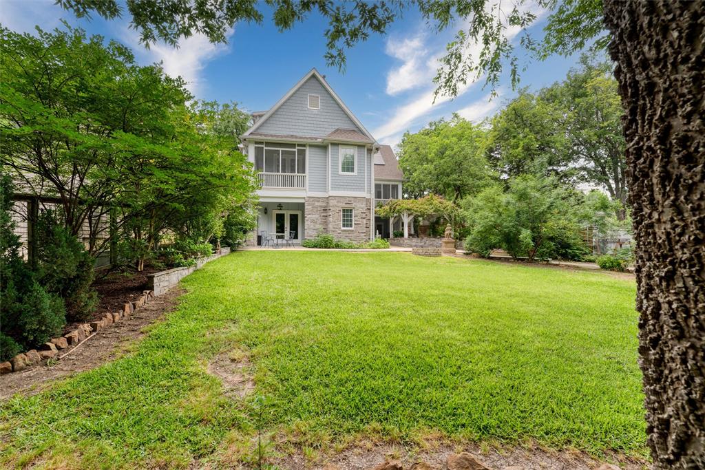 812 Baker Street Property Photo 28