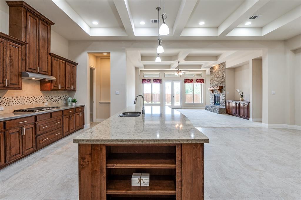 7908 Caddo Cove Property Photo 9