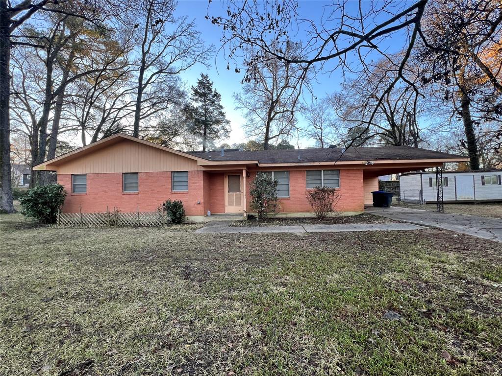737 Lincoln Drive Property Photo