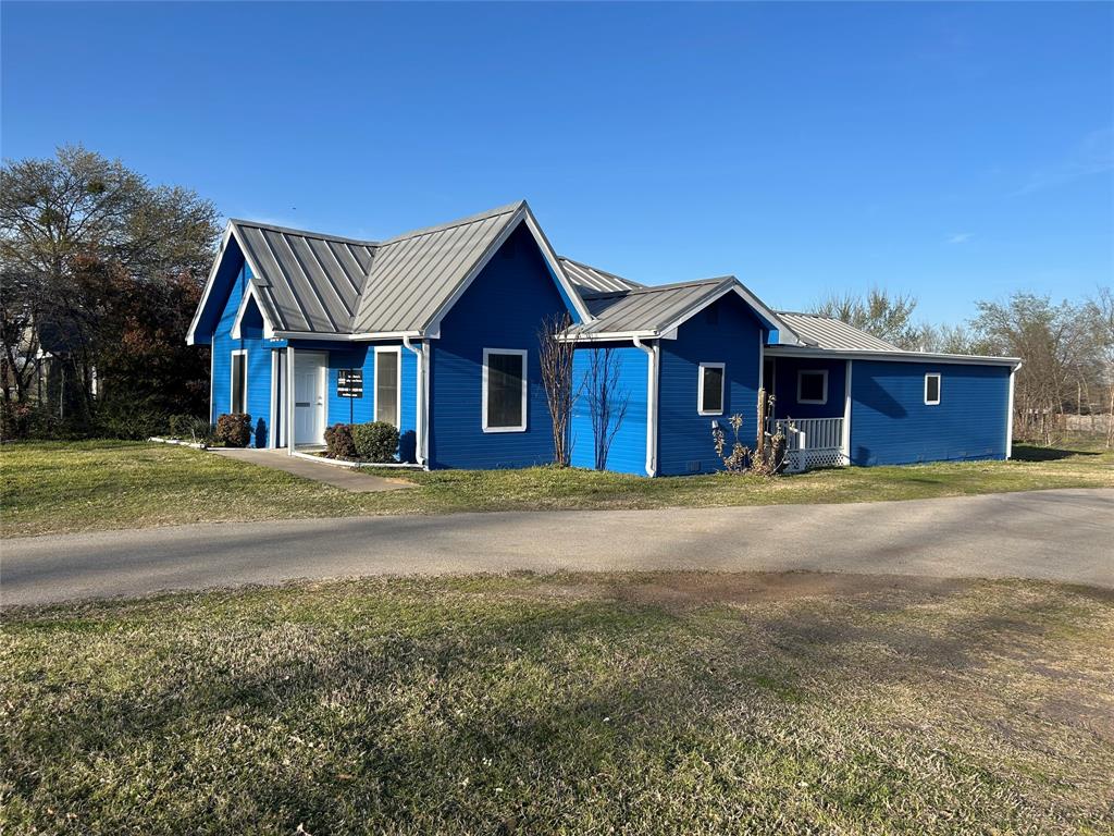 1004 Church Street Property Photo
