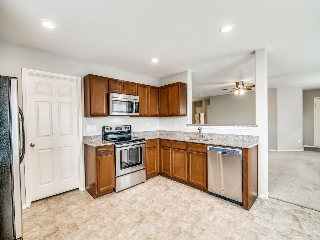 311 Mistflower Lane Property Photo 6