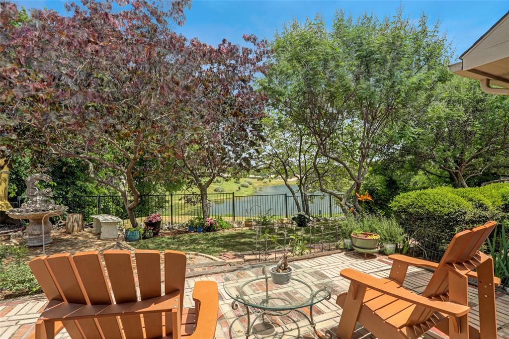 204 Waterfront Drive Property Photo 1