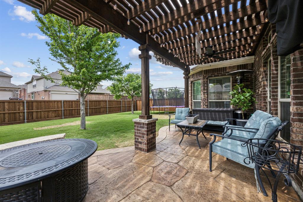 6701 Oceanview Drive Property Photo