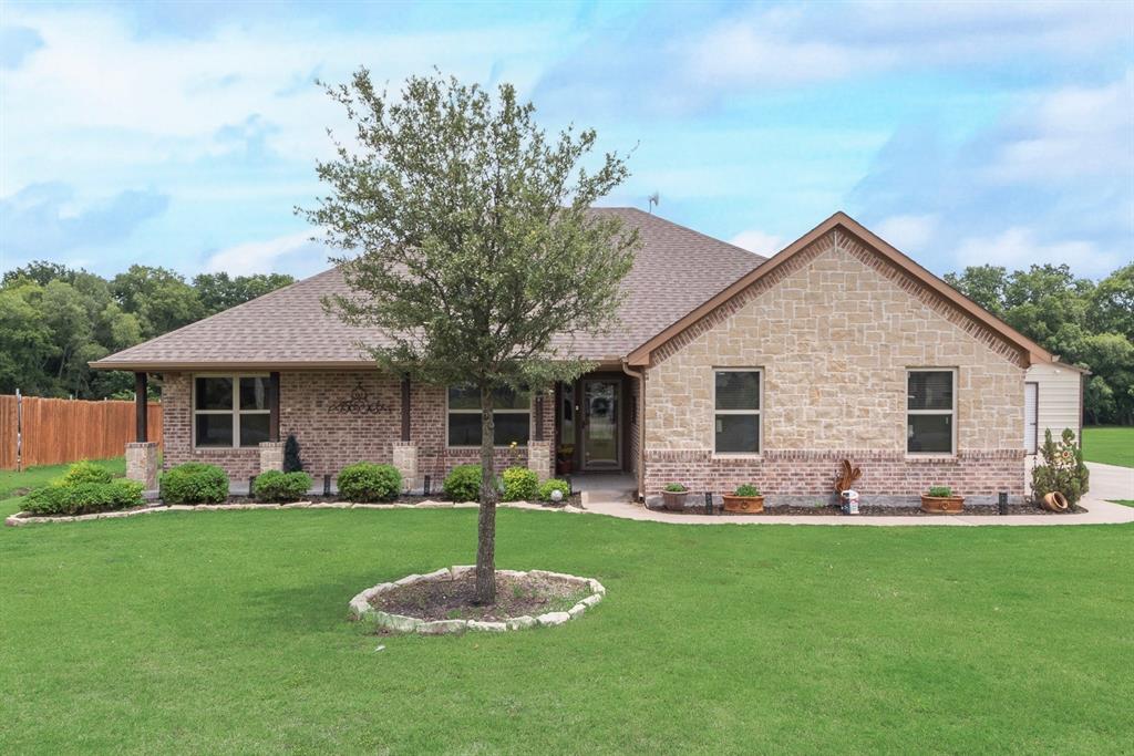 1080 Lester Burt Road Property Photo