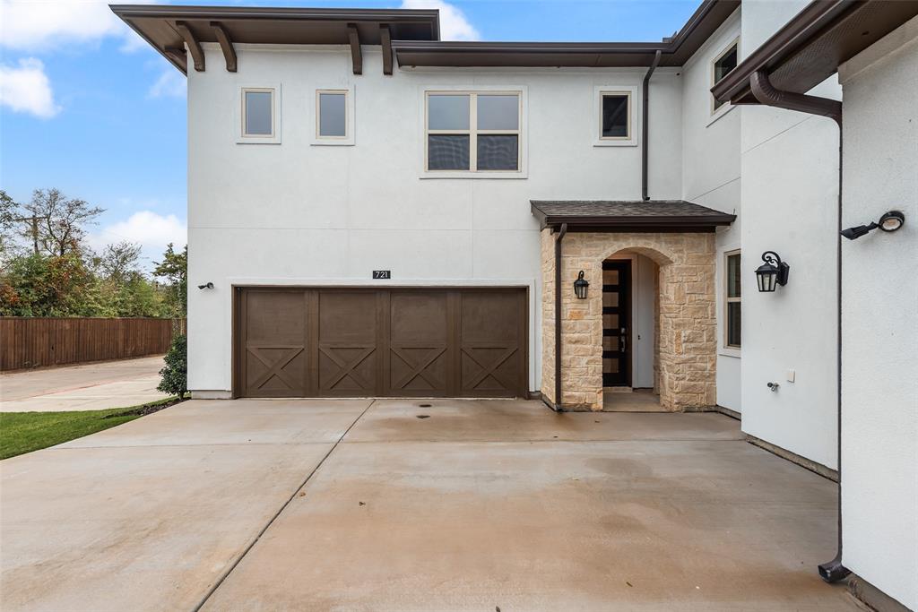444 Waters Edge Drive 721 Property Photo 3