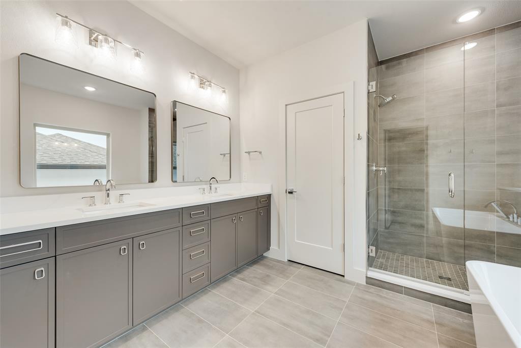 444 Waters Edge Drive 721 Property Photo 17