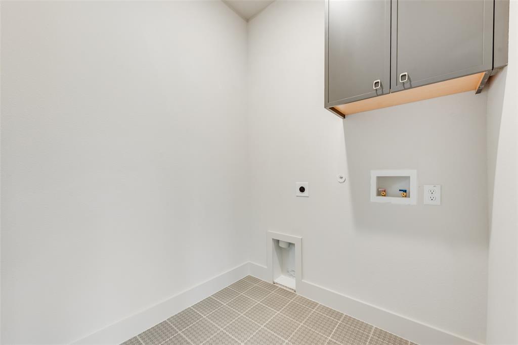444 Waters Edge Drive 721 Property Photo 23