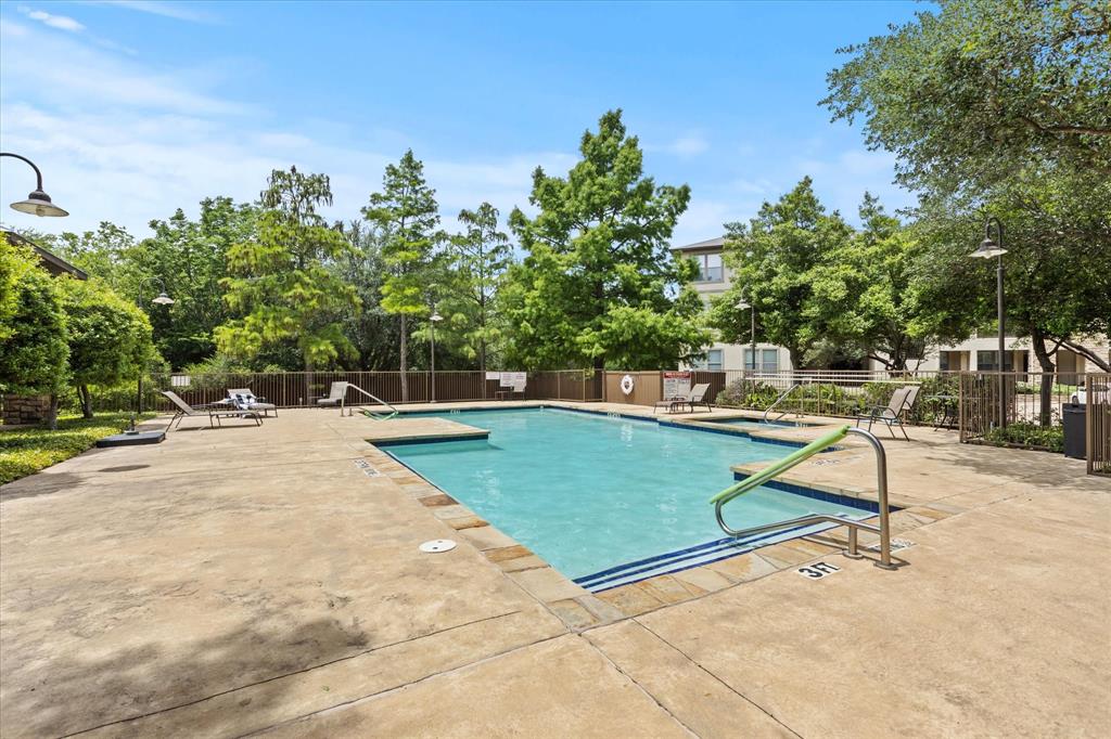 444 Waters Edge Drive 721 Property Photo 26