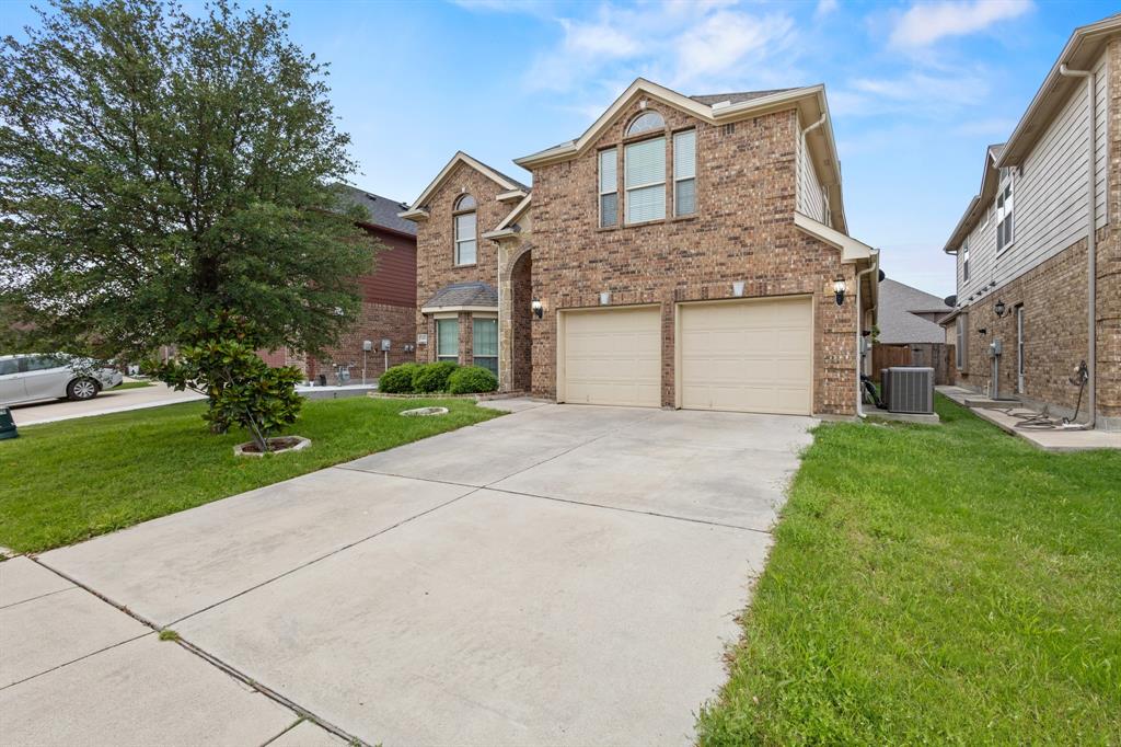 1420 Creosote Property Photo
