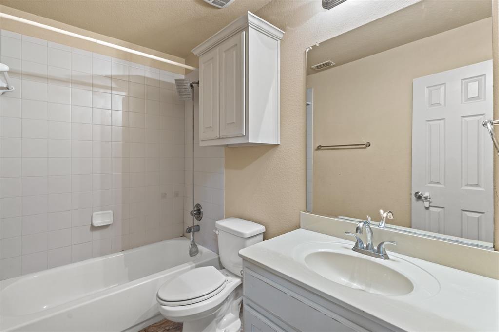 1420 Creosote Property Photo 18