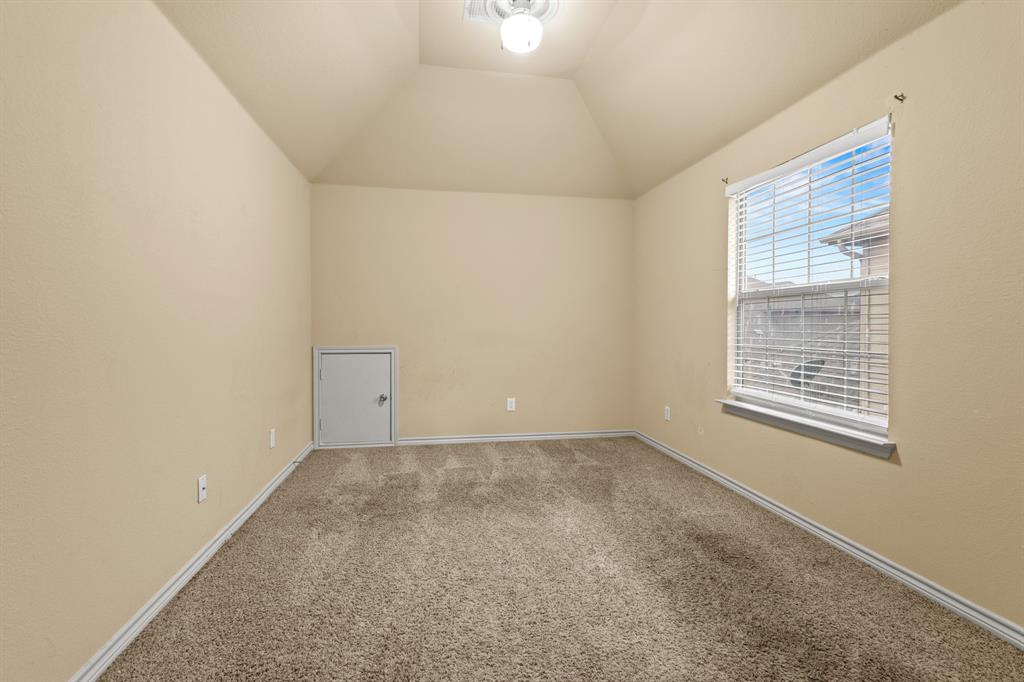 1420 Creosote Property Photo 19