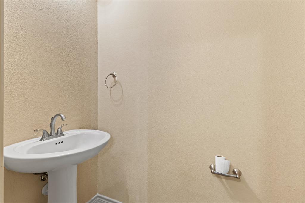 1420 Creosote Property Photo 26