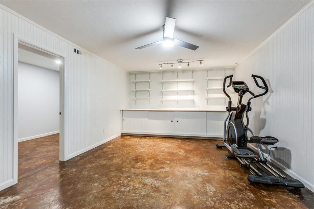 2638 Custer Parkway B Property Photo 22