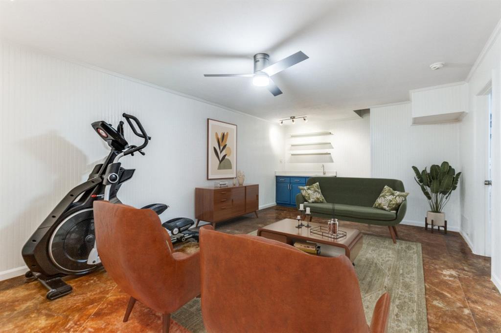 2638 Custer Parkway B Property Photo 23