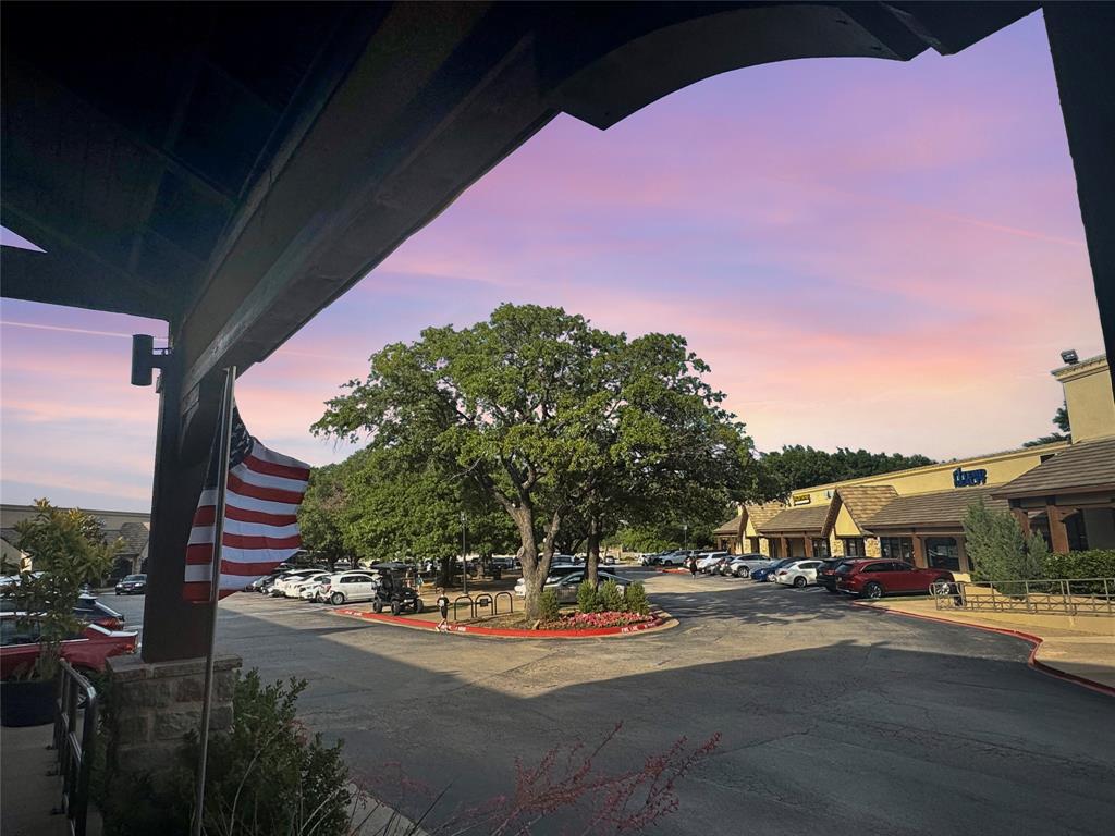 2638 Custer Parkway B Property Photo 29