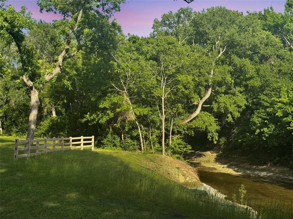 2638 Custer Parkway B Property Photo 31