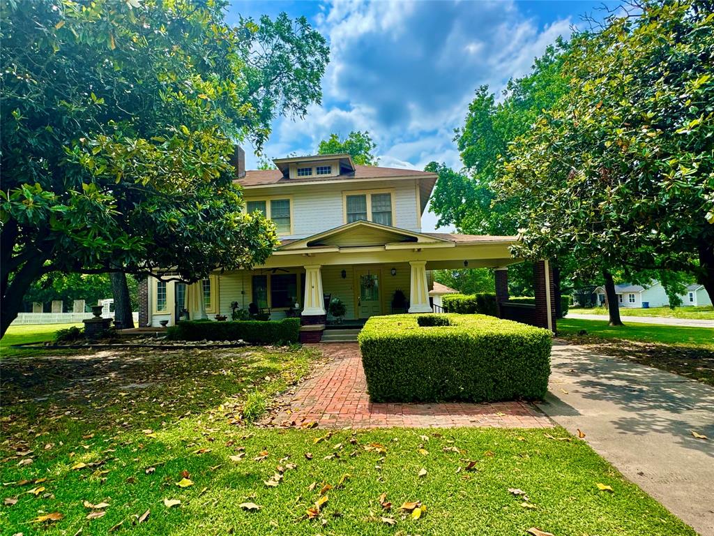 500 S Ross Avenue Property Photo