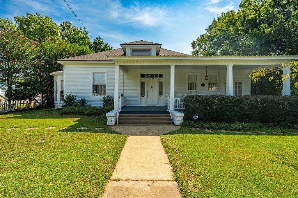 1014 N Sycamore Street Property Photo 1