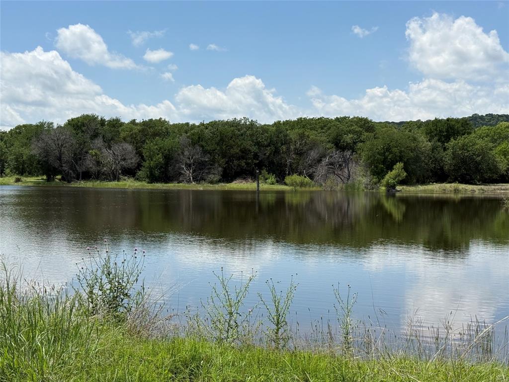 5120 Glen Rose Highway Property Photo
