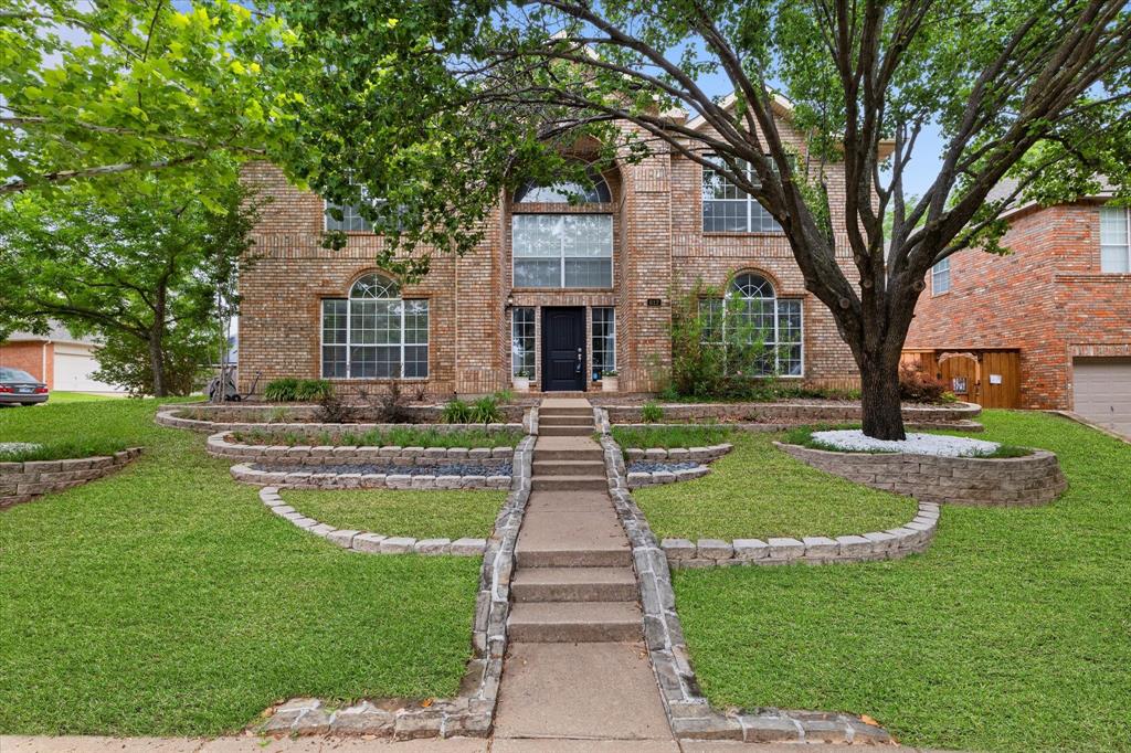 612 Autumnwood Lane