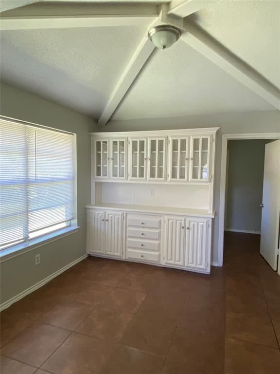 1033 Rosewood Drive Property Photo 6