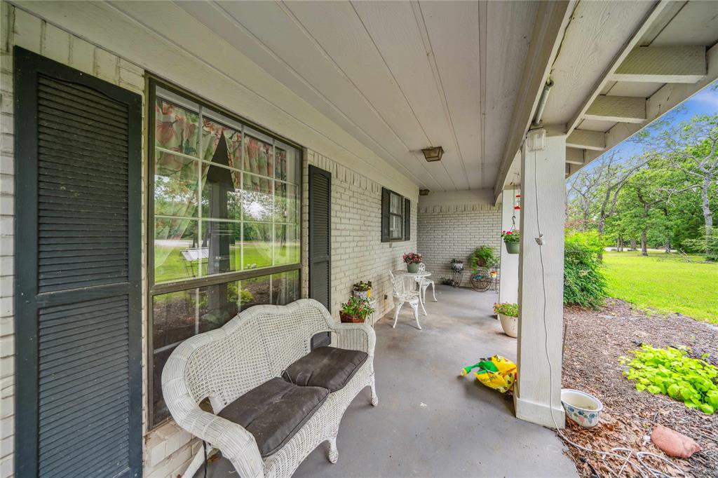 7223 Fm 2494 Property Photo