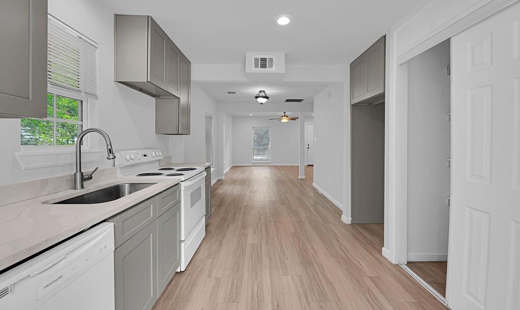 1413 Shelburne Street Property Photo