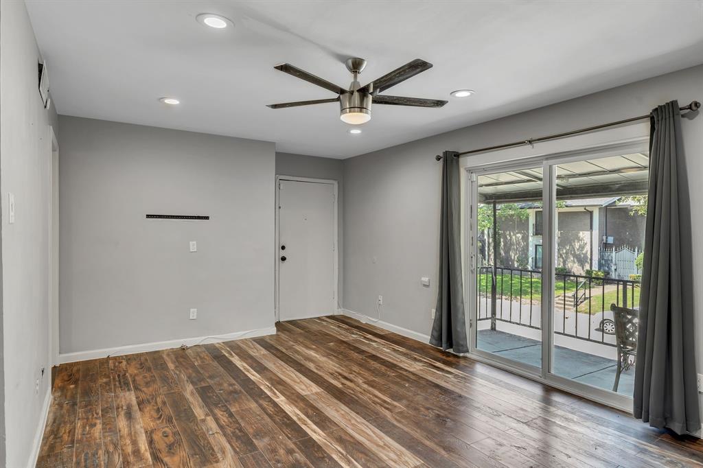 10240 Regal Oaks Drive Property Photo