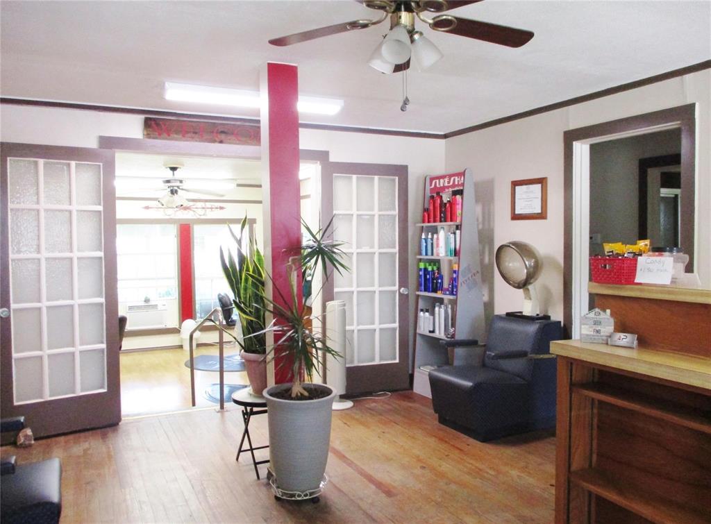 103 E Denison Avenue Property Photo 7