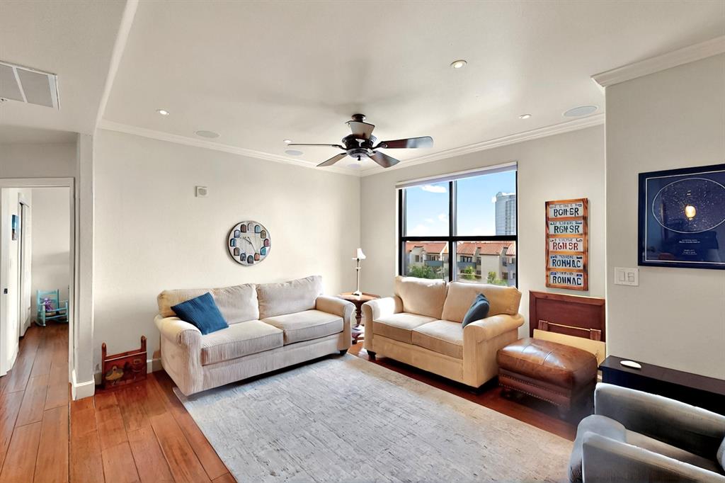 330 Las Colinas Boulevard 602 Property Photo 8