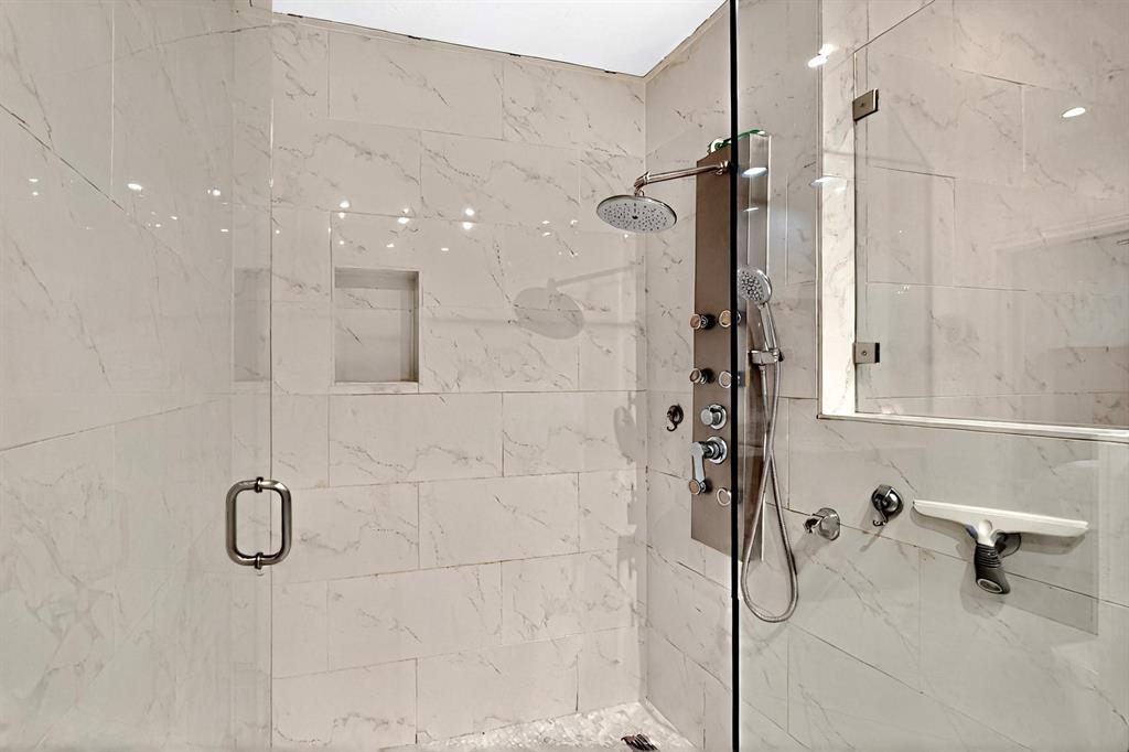330 Las Colinas Boulevard 602 Property Photo 14