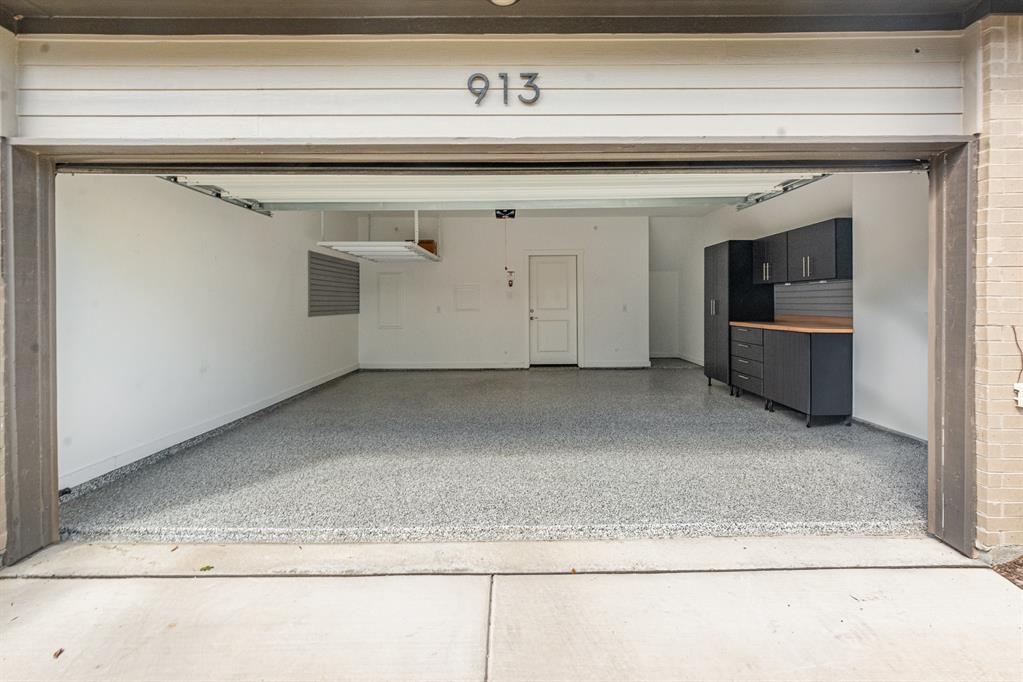 913 Emerling Drive Property Photo 8