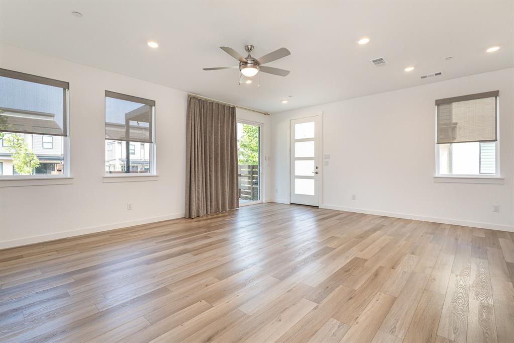 913 Emerling Drive Property Photo 14