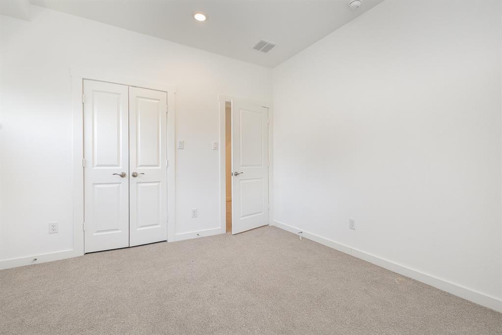 913 Emerling Drive Property Photo 32