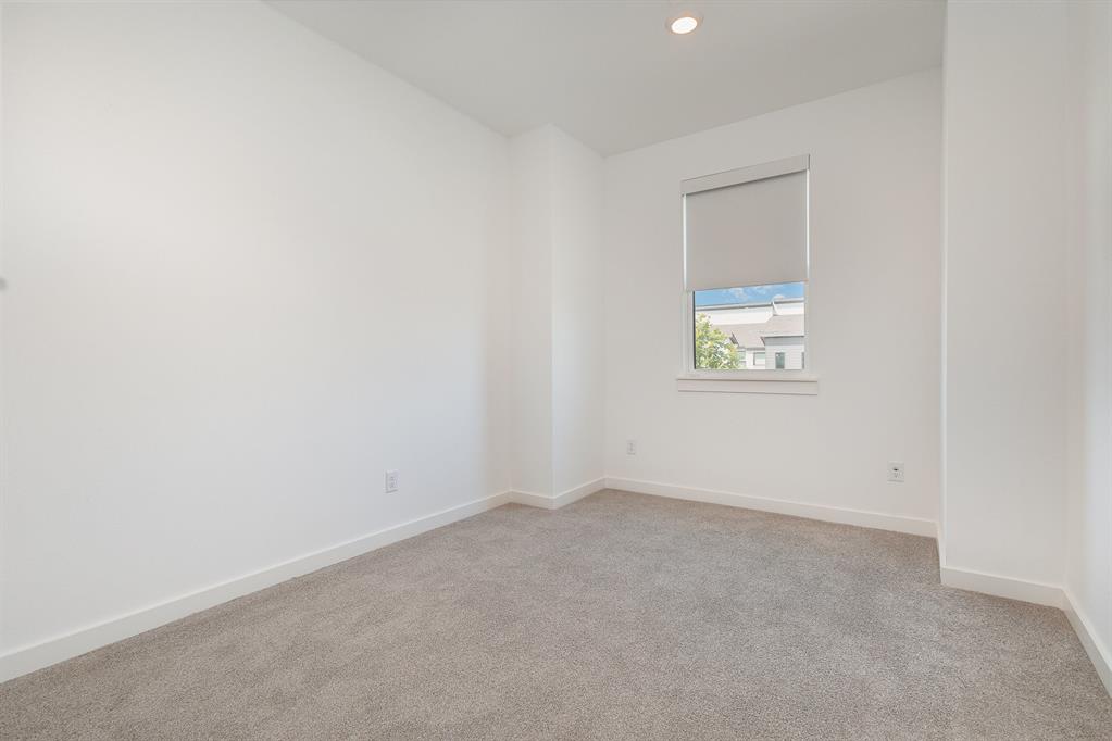 913 Emerling Drive Property Photo 33