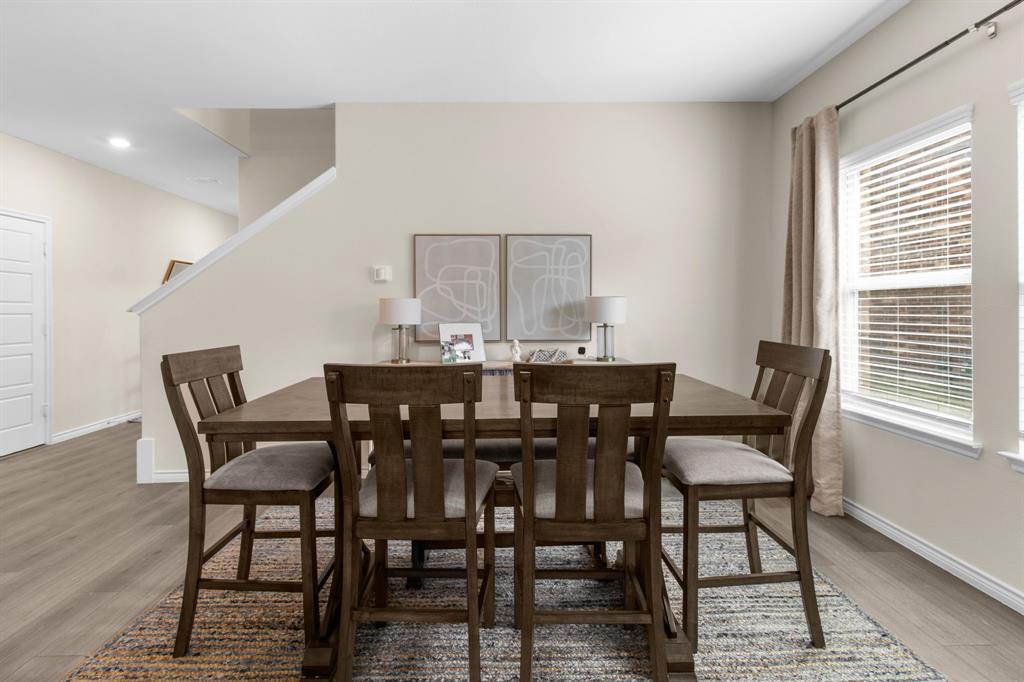 1304 Villalonga Drive Property Photo 10