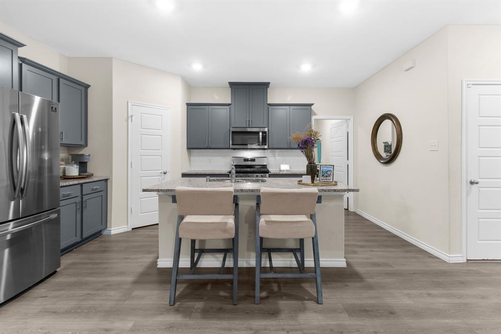 1304 Villalonga Drive Property Photo 15