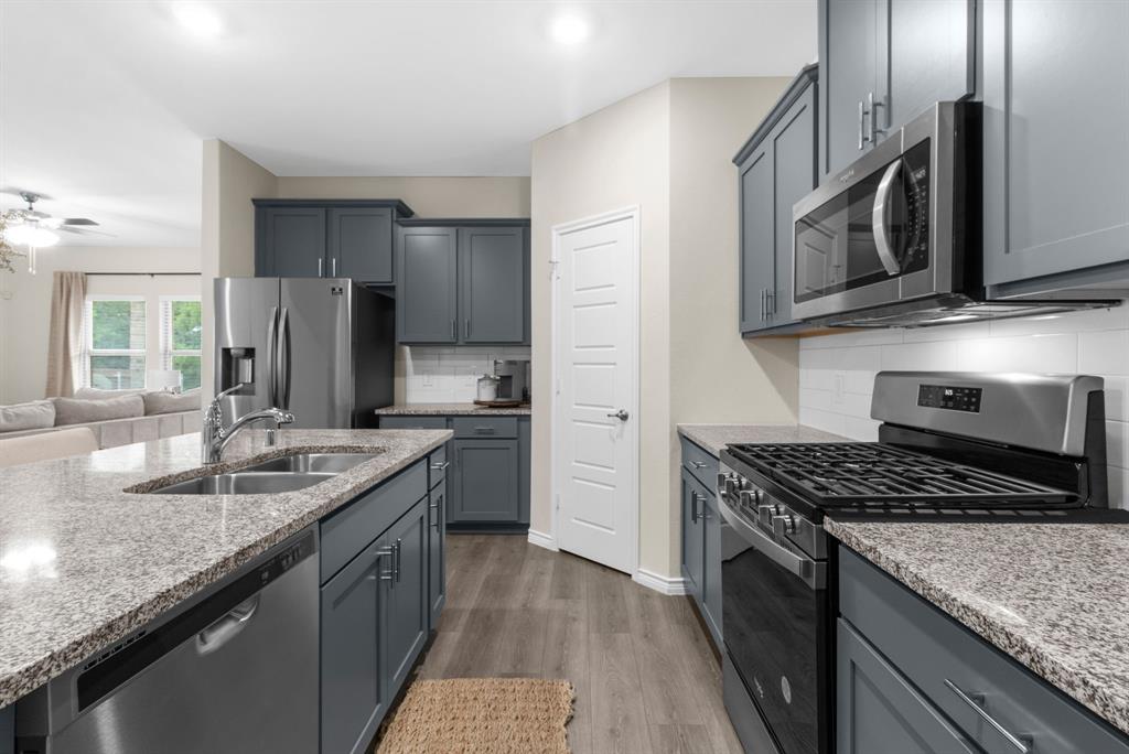 1304 Villalonga Drive Property Photo 17