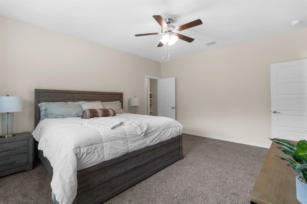 1304 Villalonga Drive Property Photo 21