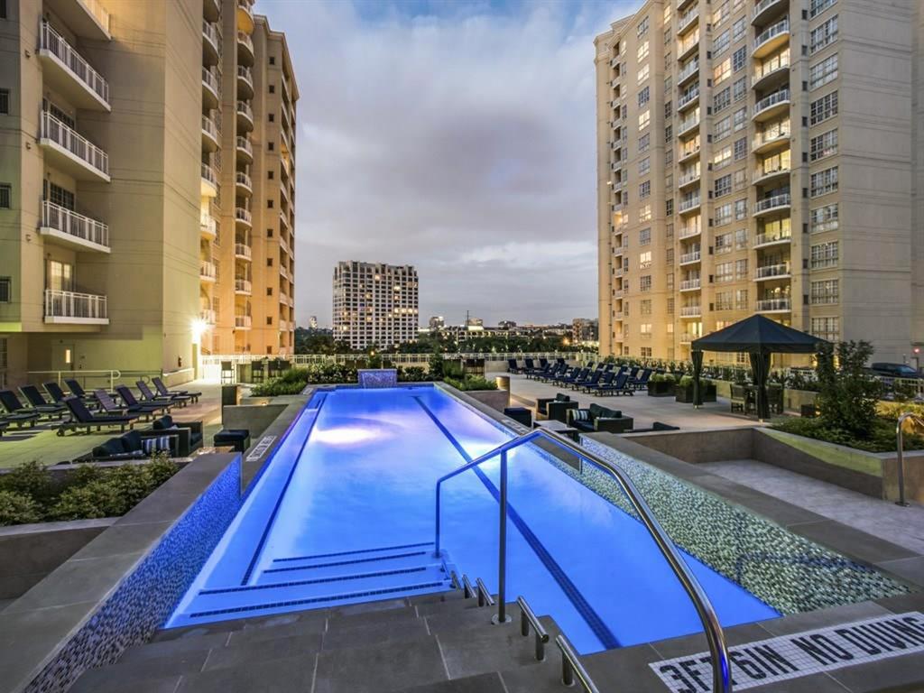 3225 Turtle Creek Boulevard Property Photo