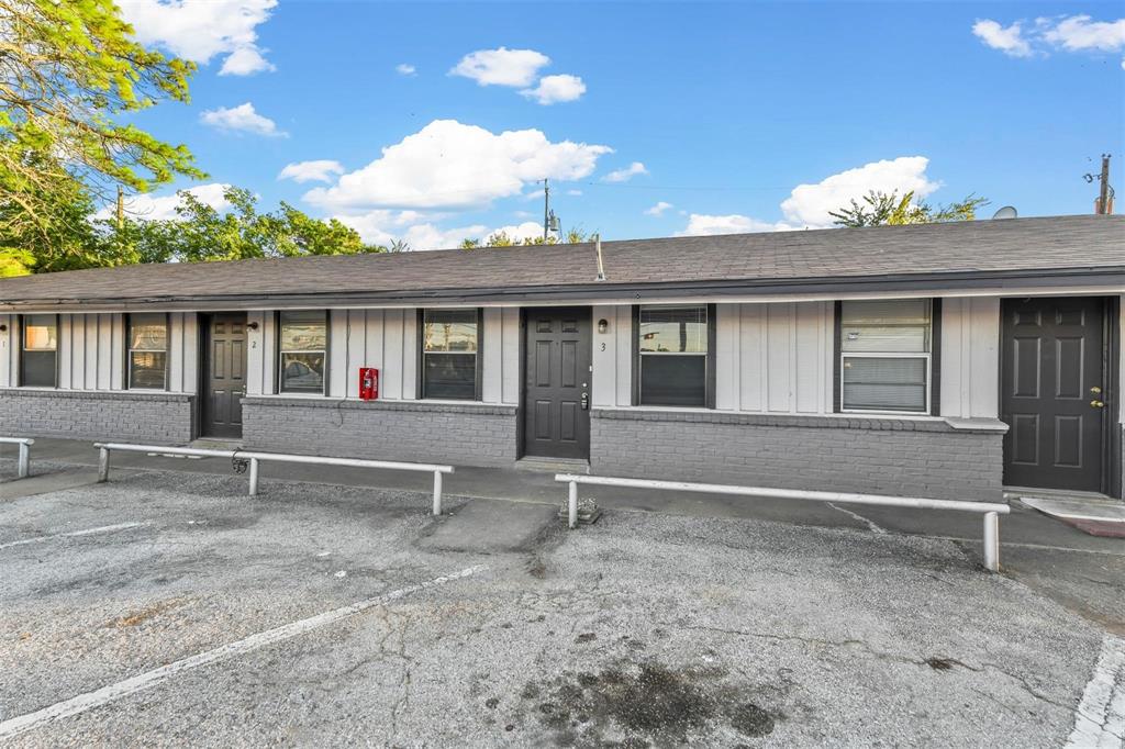 1585 N Mill Street Property Photo