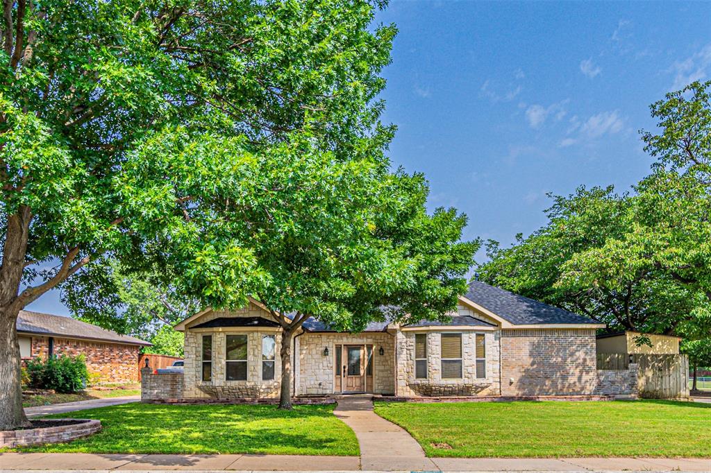 738 Laramie Drive Property Photo