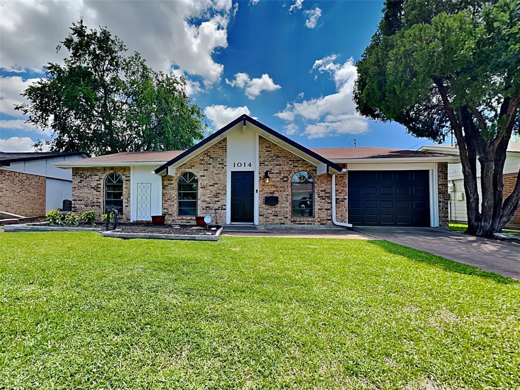 1014 Hillwood Drive Property Photo