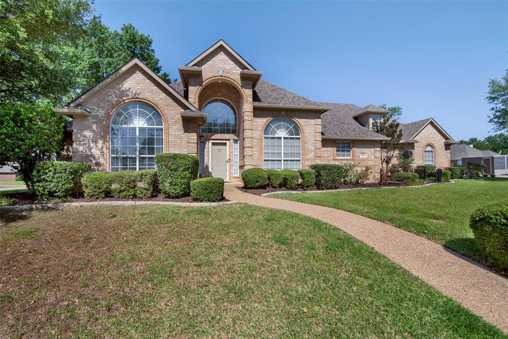 2103 Greenbrier Street Property Photo