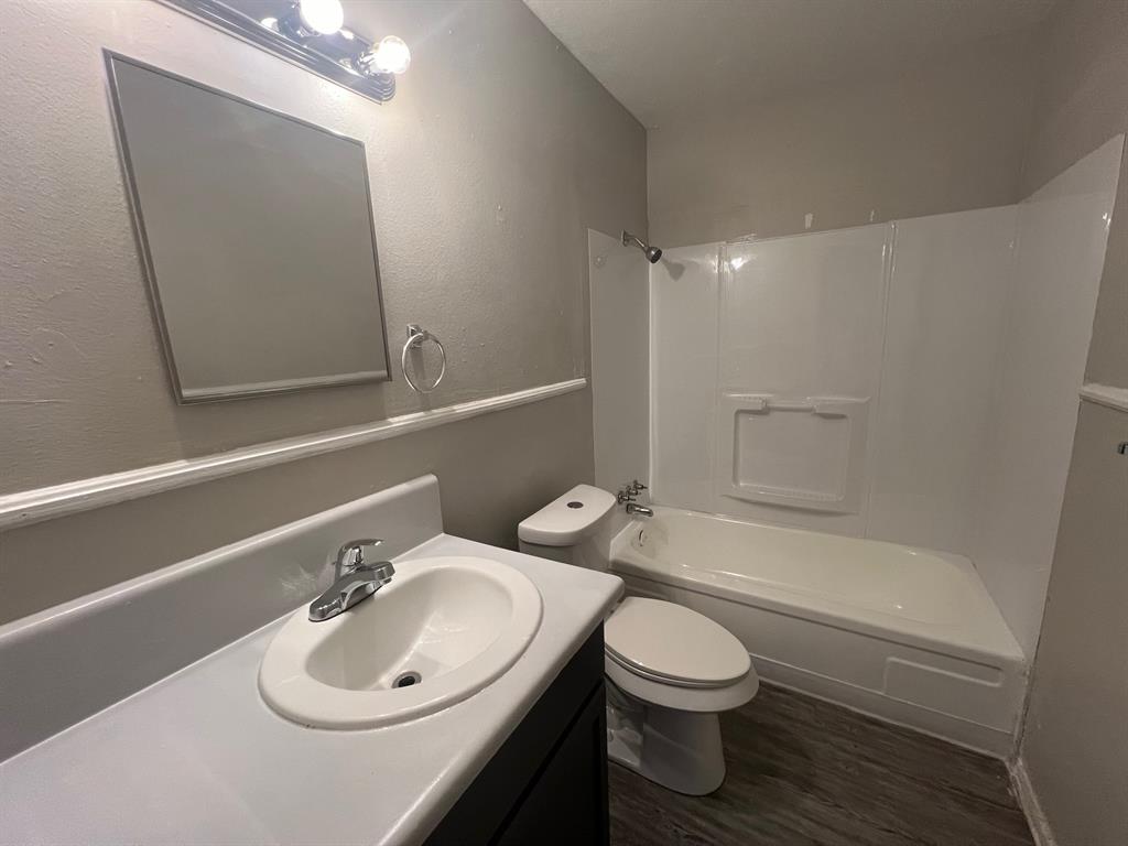 314 S Center Street Property Photo 8